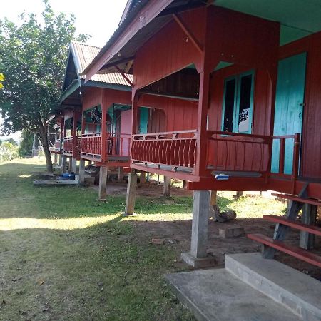 Mr. Phaos Riverview Guesthouse & Restaurant Ban Dondét Eksteriør billede