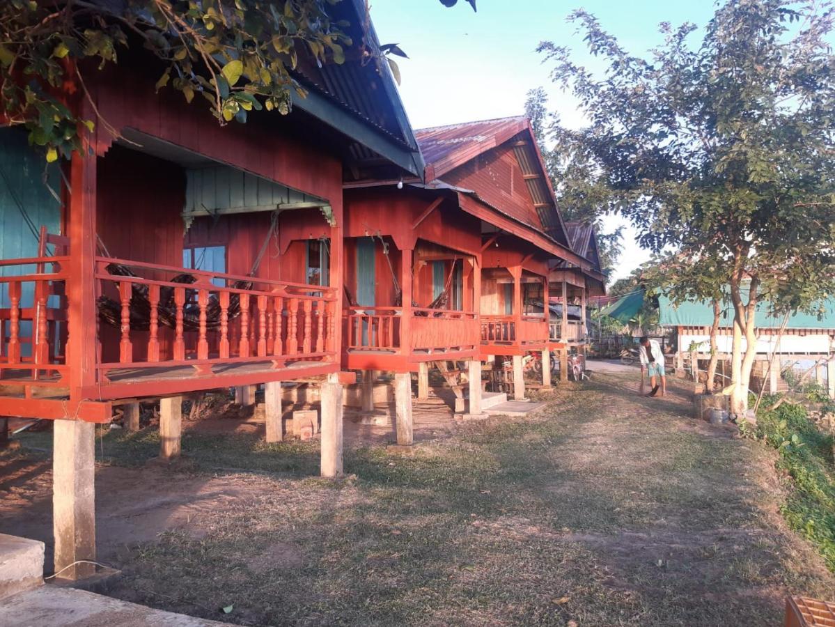 Mr. Phaos Riverview Guesthouse & Restaurant Ban Dondét Eksteriør billede